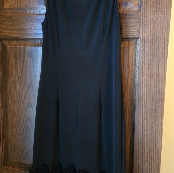 Black Dress with Ruffle Detail - Picture 4 of 4